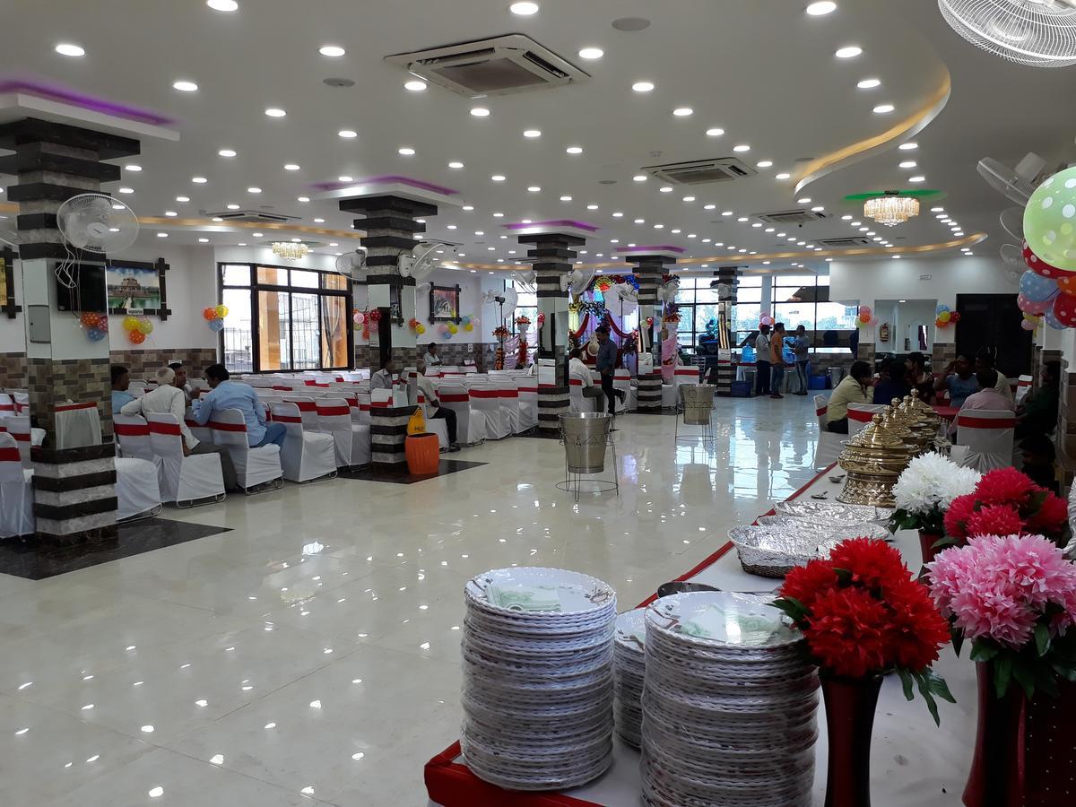 Hotel Natraj Sasaram Esterno foto